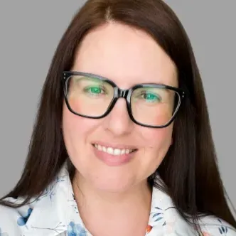 Julia Armstrong